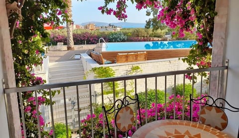 Ferienhaus in Ermioni mit Grill, gemeinschaftlichem Pool und Terrasse House in Argolis, Greece