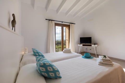 Ferienhaus mit Privatpool für 8 Personen ca 300 qm in Costa dels Pins, Mallorca Südostküste von Mallorca House in Llevant