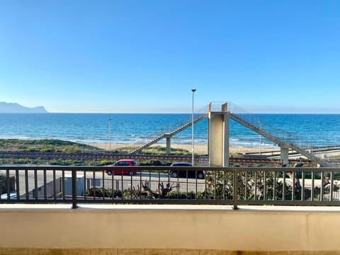 View (from property/room), Balcony/Terrace, Beach