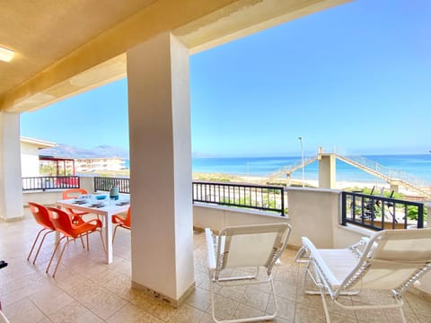 Brezza Marina Apartment, 50 mt dalla spiaggia Apartment in Alcamo