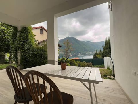 Luxury Apartment LUNA Appartement in Moltrasio