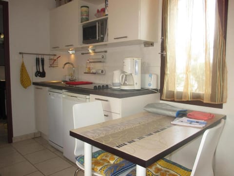 Appart 2 pièces 4 couchages PORT LEUCATE NATURISME PL010-326 Apartment in Leucate