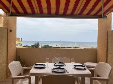 Studio Cabine 4 couchages PORT LEUCATE NATURISME PL080-TA21 Apartment in Leucate