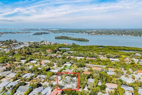 Zachs Siesta Key Beach House Pet Friendly House in Siesta Key