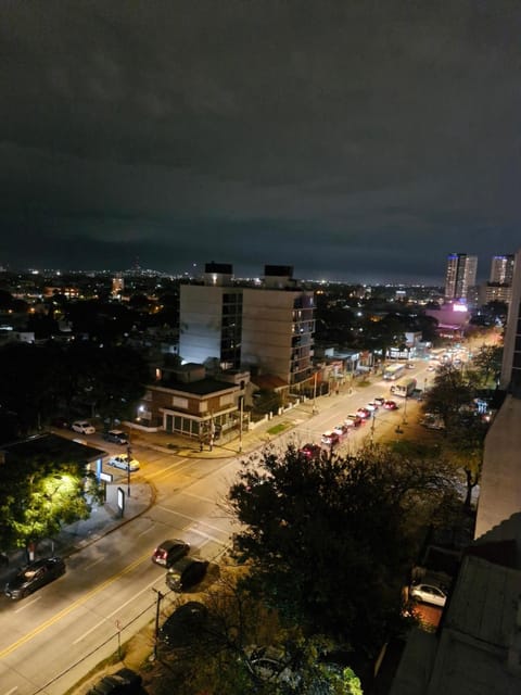 Nuevo, opción parking, hasta 5 personas Apartment in Montevideo Department, Uruguay