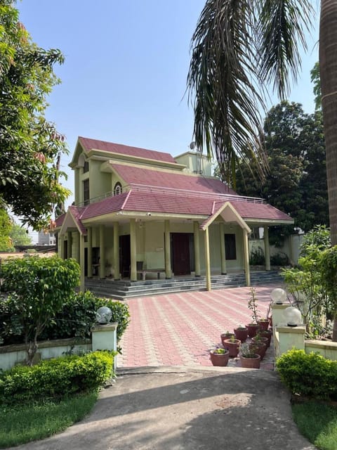 Property building, Garden view