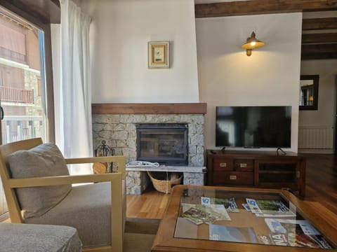 Apartament lluminós amb vistes by RURAL D'ÀNEU Apartment in Esterri d'Àneu