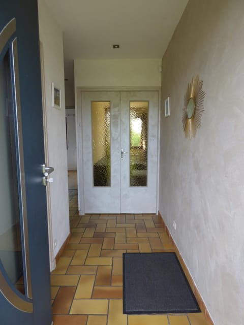 Facade/entrance, Living room, Garden view