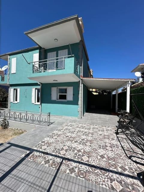 Kuşadası merkezde denize 5dk modern villa Villa in Kusadasi