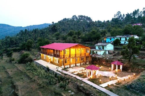 Wooden Tales - 2BHK & 4BHK Villas with Mountain Views Villa in Uttarakhand