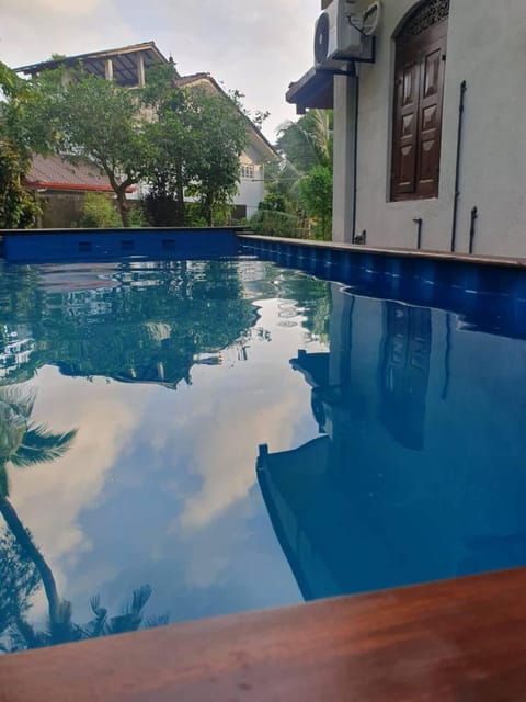 Swimming pool, Swimming pool