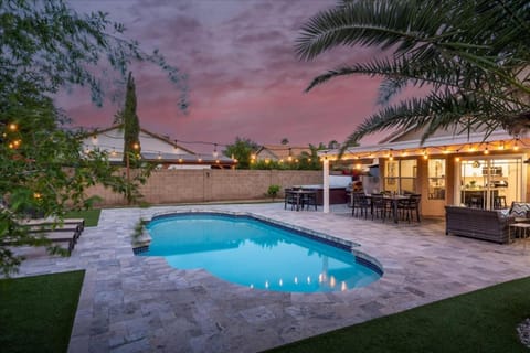 Sun-Kissed Scottsdale Sanctuary House in Scottsdale