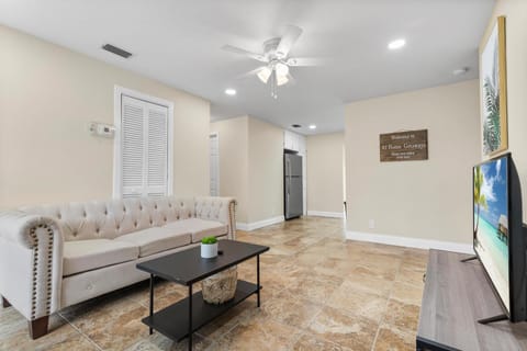 Private rooms in West Palm Beach - Close to Beaches Vacation rental in West Palm Beach