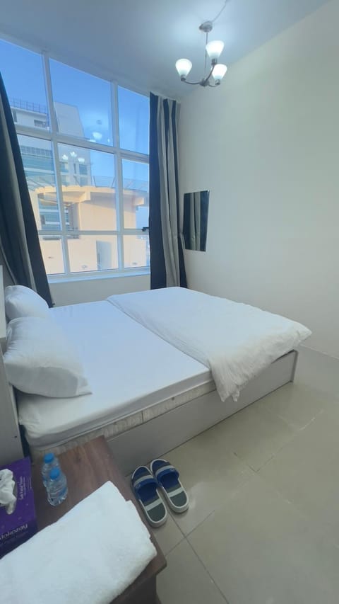 P3) Fantastic Seaview Room with shared bath inside 3bedroom apartment Vacation rental in Ajman