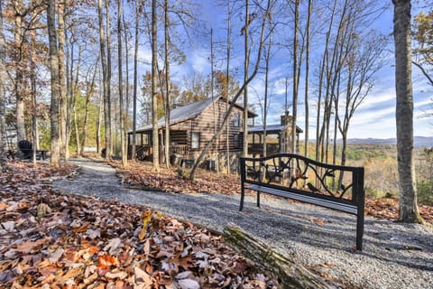 Top of the Mountain Breathtaking Views Hot Tub Casa in Blue Ridge