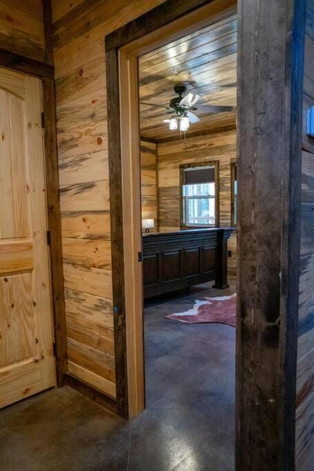 The Big Tex Luxury Cabin is EPIC House in Broken Bow