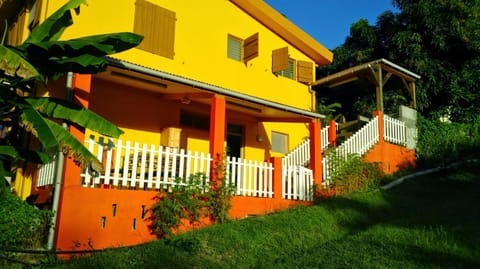 Casajasmin Condominio in La Trinité