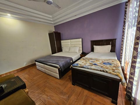 Hotel Gulberg inn Hotel in Lahore