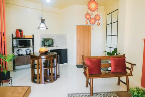 Kitchen or kitchenette, Living room, Dining area, pet friendly, pet friendly, kitchen, air conditioner, air conditioner