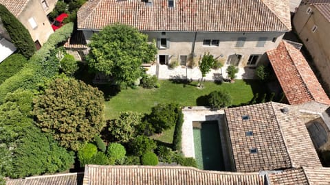 Property building, Bird's eye view, Swimming pool