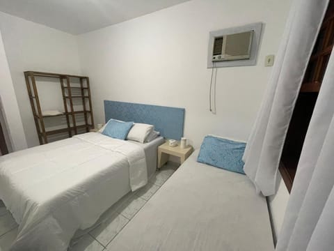 Bed, Photo of the whole room, air conditioner