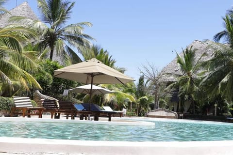 Tembo Court Beach Cottage Condo in Malindi