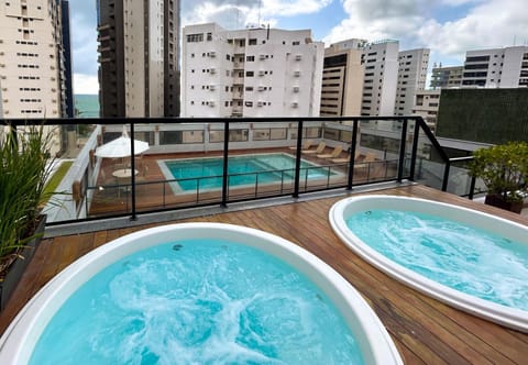 Summer, Hot Tub, Sauna, View (from property/room), Fitness centre/facilities, City view, Landmark view, Pool view, Sea view, Swimming pool, sunbed