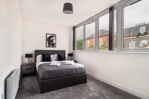 Modern 1 Bed Apartment in Central Wrexham Apartment in Wrexham