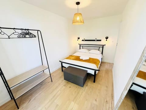 Cosy Appartement Vue mer, Clim, Place de Parking Apartment in Sanary-sur-Mer