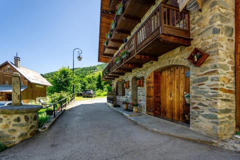 Chalet Lou Murgis Chalet in Saint-Sorlin-d'Arves