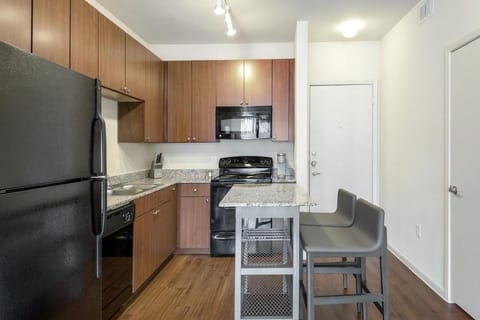 Landing at 99 Front - 2 Bedrooms in Downtown Memphis Apartment in Mud Island