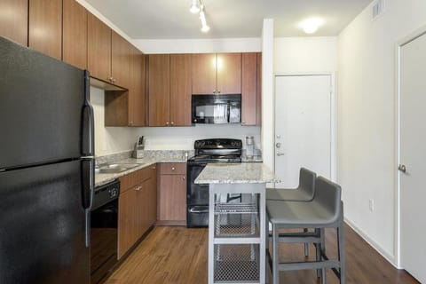 Landing at 99 Front - 1 Bedroom in Downtown Memphis Condo in Mud Island