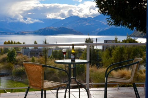 Garden, Balcony/Terrace, Lake view