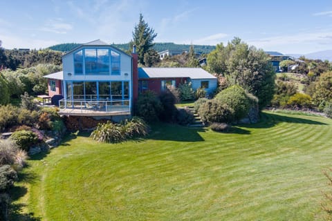 Property building, Garden, Garden view