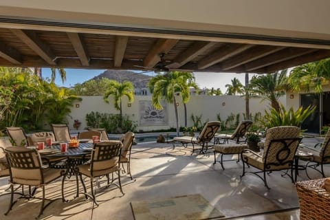 Chris Casa del Sol San José del Cabo, 5 Bedroom Private Pool and Spa Villa in San Jose del Cabo