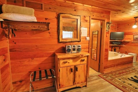 Alpine Mountain Sweetheart Cabin Jacuzzi #7 House in White County