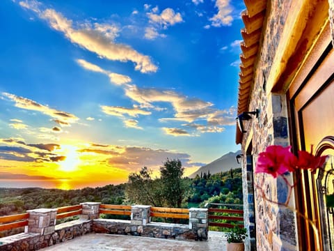 Natural landscape, View (from property/room), Balcony/Terrace, Mountain view, Sunrise