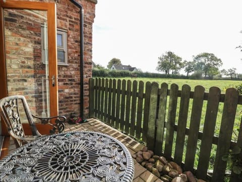 Decca cottage is Cheerful one bedroom cottage House in Borough of Harrogate