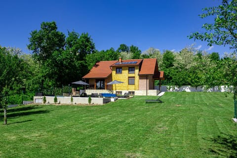 Hacienda Avala Chalet in Belgrade