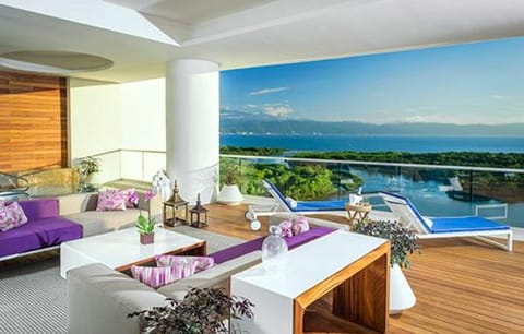 Kingdom of the Sun Apartment hotel in Nuevo Vallarta