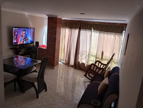 Communal lounge/ TV room, Communal lounge/ TV room, Seating area, Dining area, Internal: Not applicable to any particular room