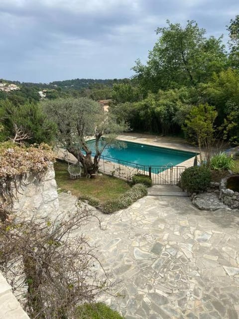 Mas provencal de charme Villa in Vence