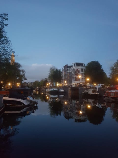 Pantheos Top Houseboat Barco atracado in Amsterdam