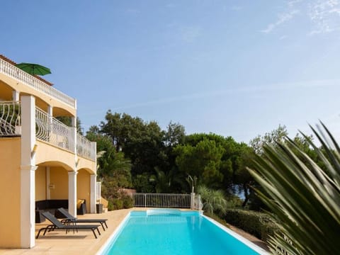 Monte Carlo - Les Issambres Villa in Roquebrune-sur-Argens