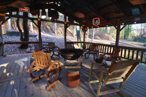 Amazing Cabin fireplace and stream #11 House in White County