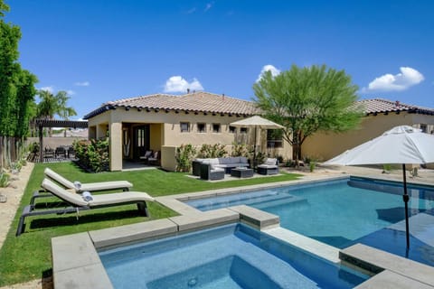 Hot Tub, Swimming pool