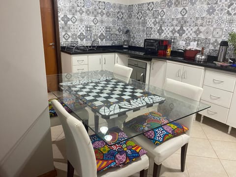 Lar doce lar da Lu Vacation rental in São José dos Pinhais