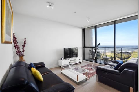 Wyndham Harbour Luxury Bayside Haven with parking Appartamento in Werribee South