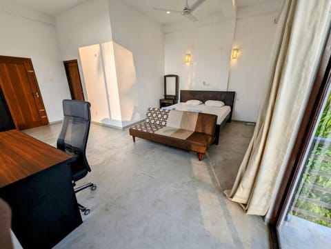 Room in Villa - The Villa Close To Surf Beach And Galle Fort Bed and Breakfast in Galle