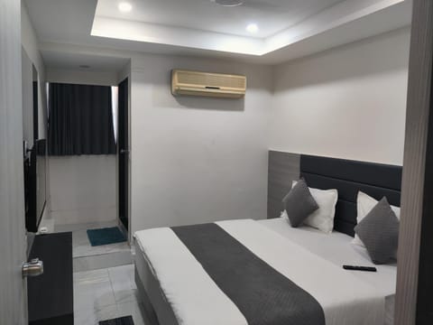 Hotel SS Hotel in Ahmedabad